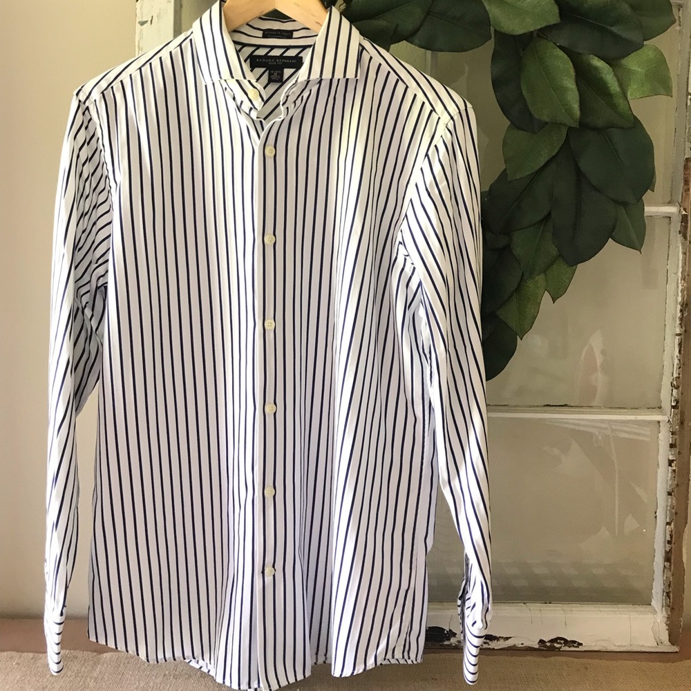 Men’s Banana Republic Dress Shirt Size M